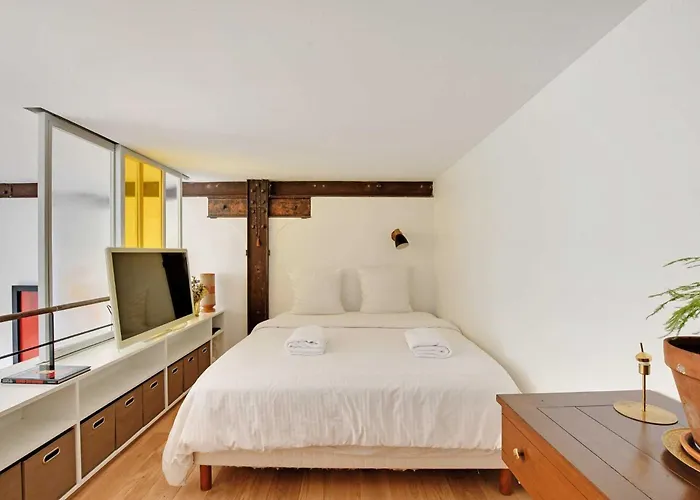 Beautiful Duplex 1br-2p - Belleville Apartamento París